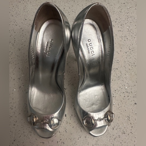 Gucci Metallic Silver Peep-Toe Heels